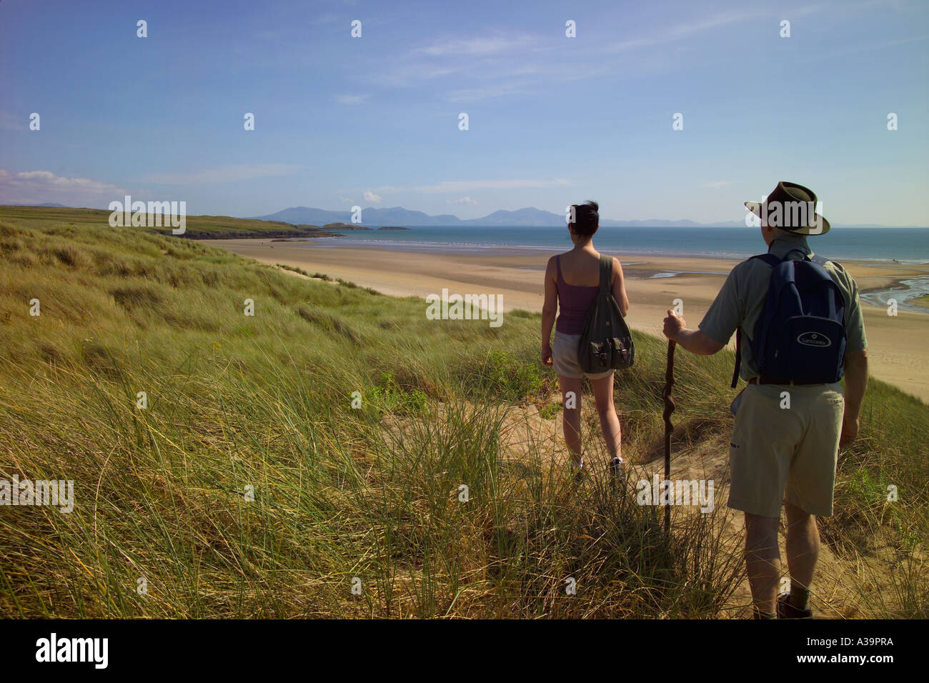 couple-walking-anglesey-hi-res-stock-photography-and-images-alamy