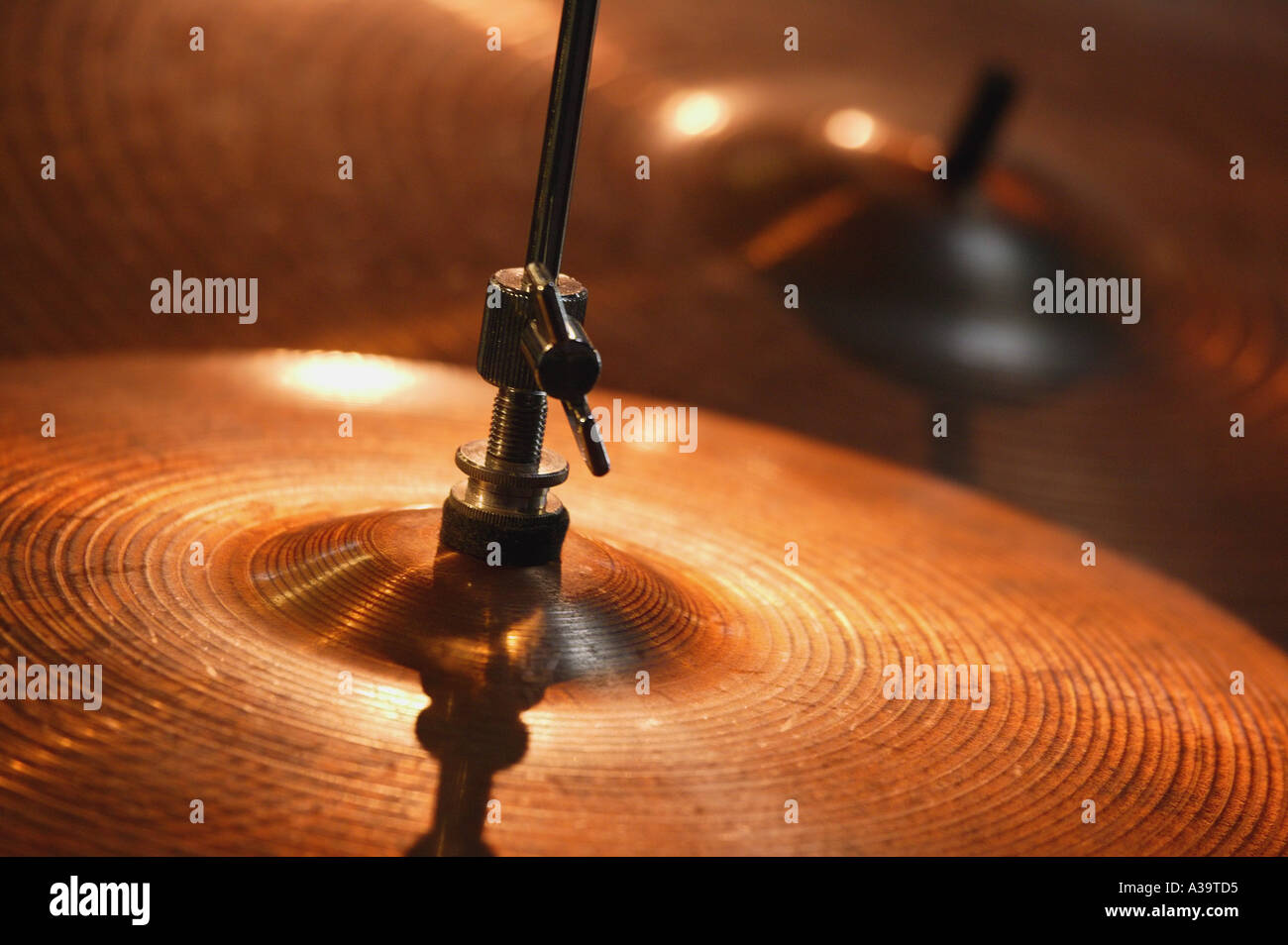 Brass disc hires stock photography and images Alamy