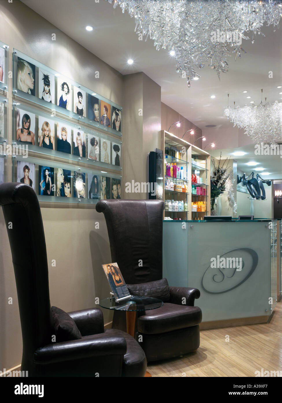 Stuart Phillips Hair Salon, 25 Monmouth Street, London. Waiting area. Stock Photo
