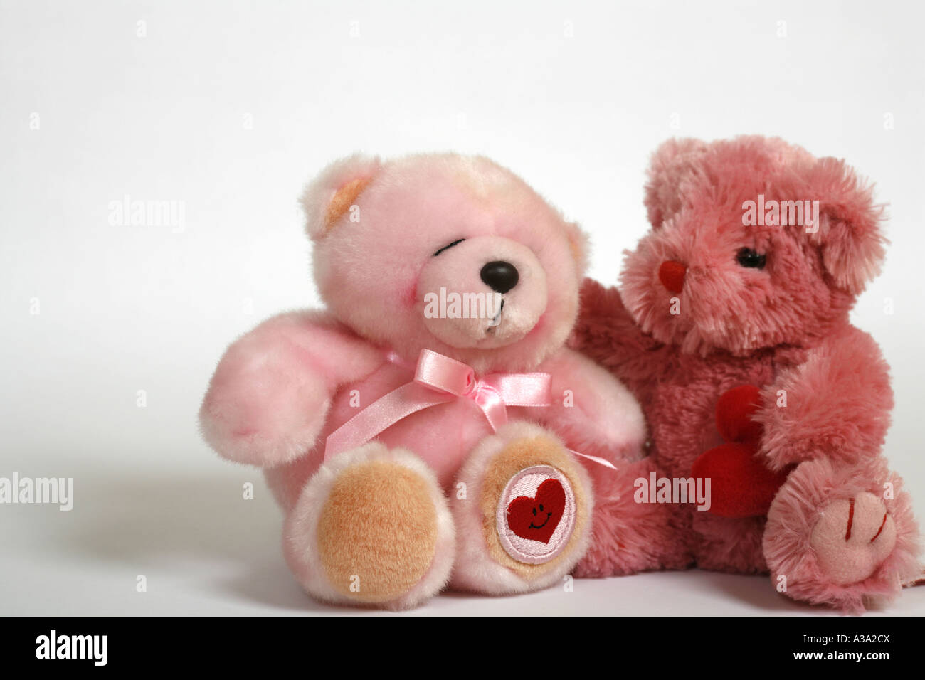 Teddy bears in love Stock Photo - Alamy