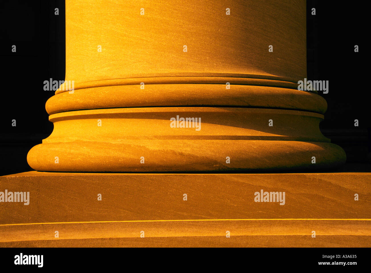 Foundation column hi-res stock photography and images - Alamy