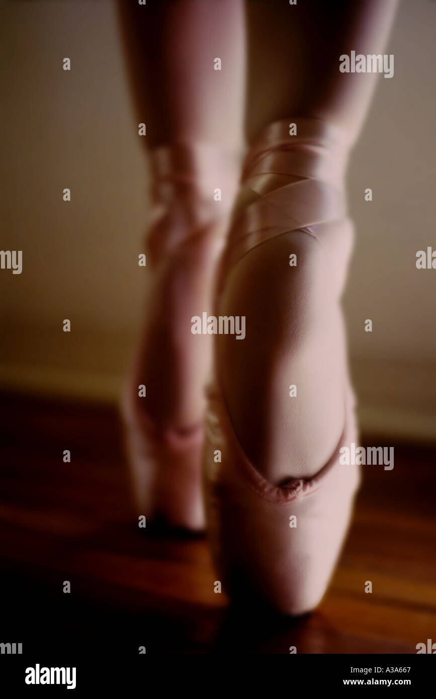 Ballet Dancer on Point Stock Photo Alamy