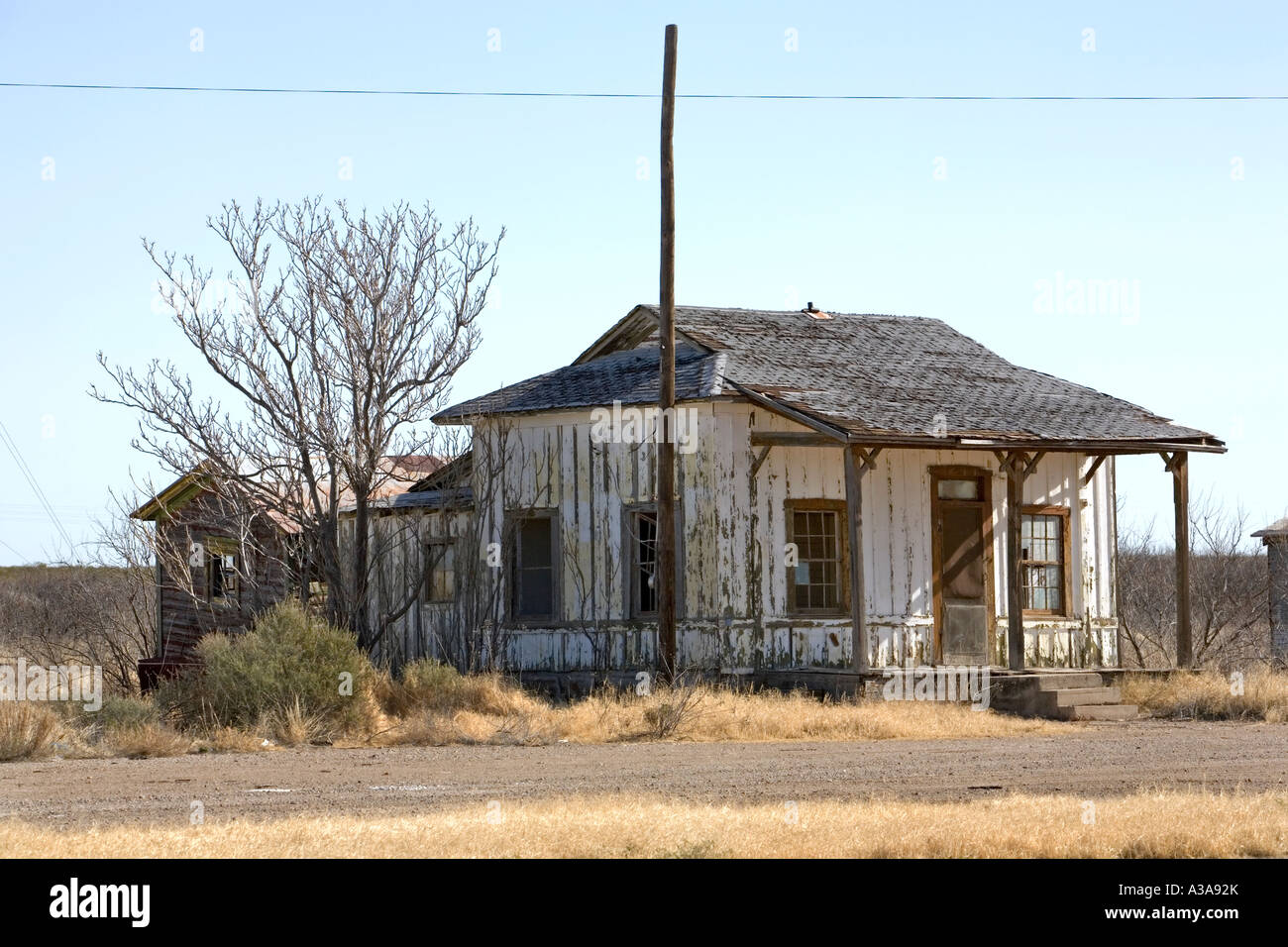 Buildings in town of Orla, Texas Stock Photo - Alamy
