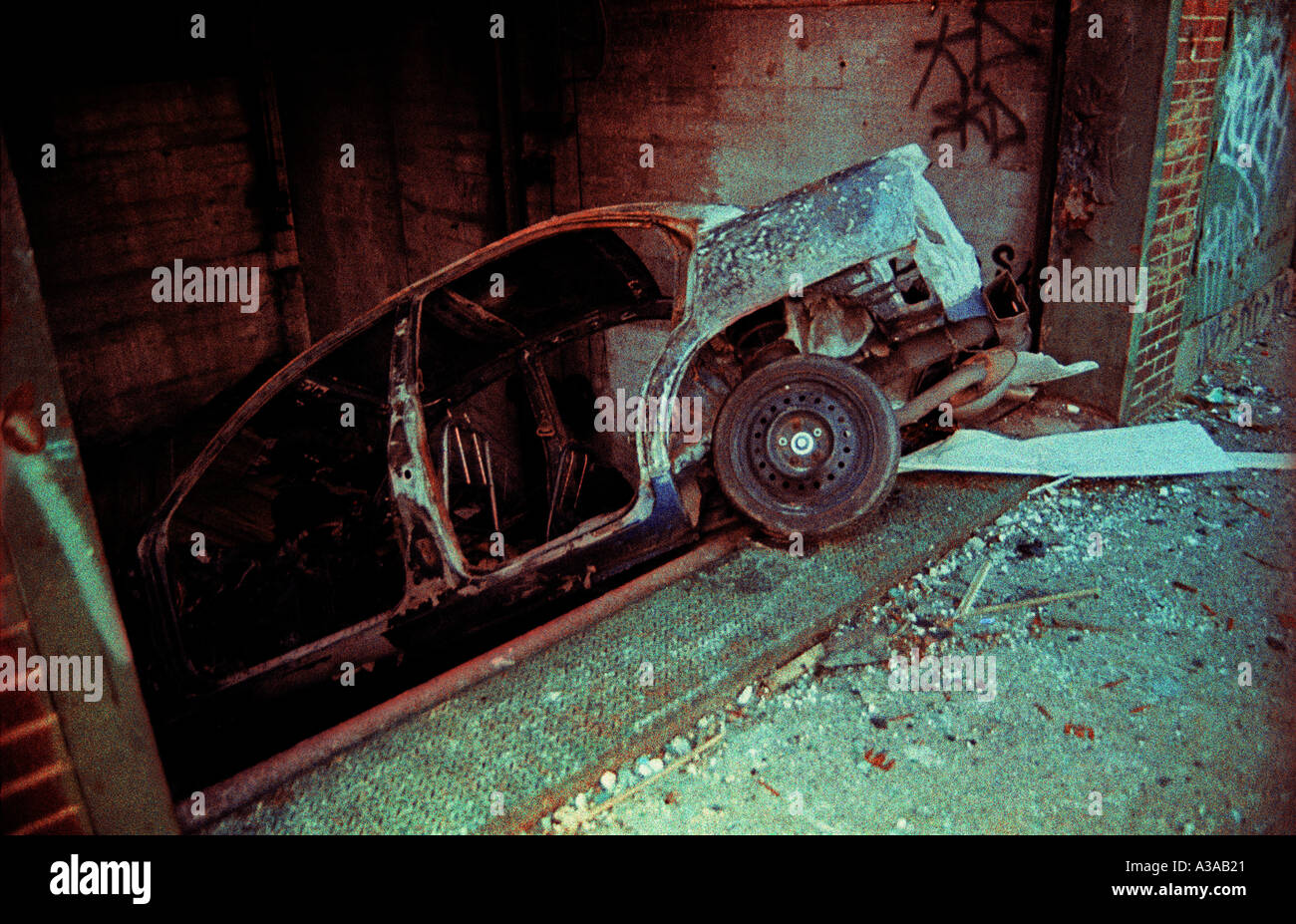 Stripped car hi-res stock photography and images - Alamy