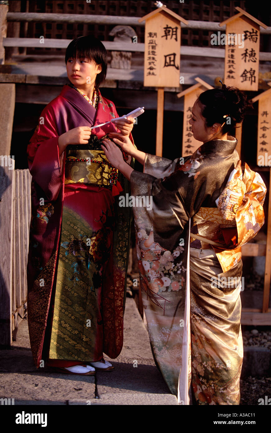 In Japan women still wear Kimonos on special occasions or just to feel  beautiful Stock Photo - Alamy