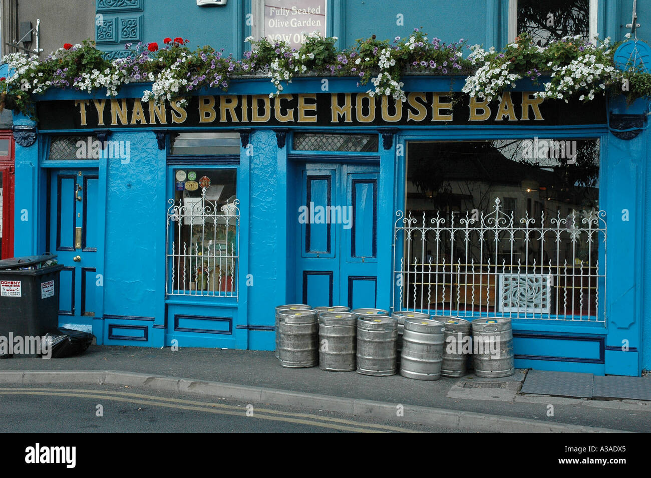 Tynans  A Notable Pub in Kilkenny Ireland Stock Photo