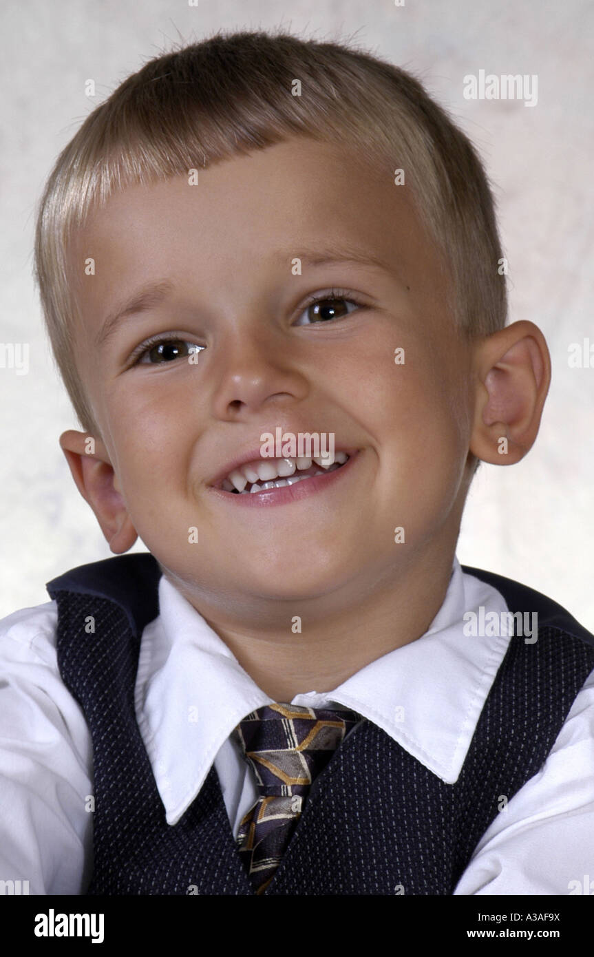 P21 114 4 Year Old Boy Portrait Hi res Stock Photography And Images Alamy p21-114-4-year-old-boy-portrait-hi-res-stock-photography-and-images-alamy