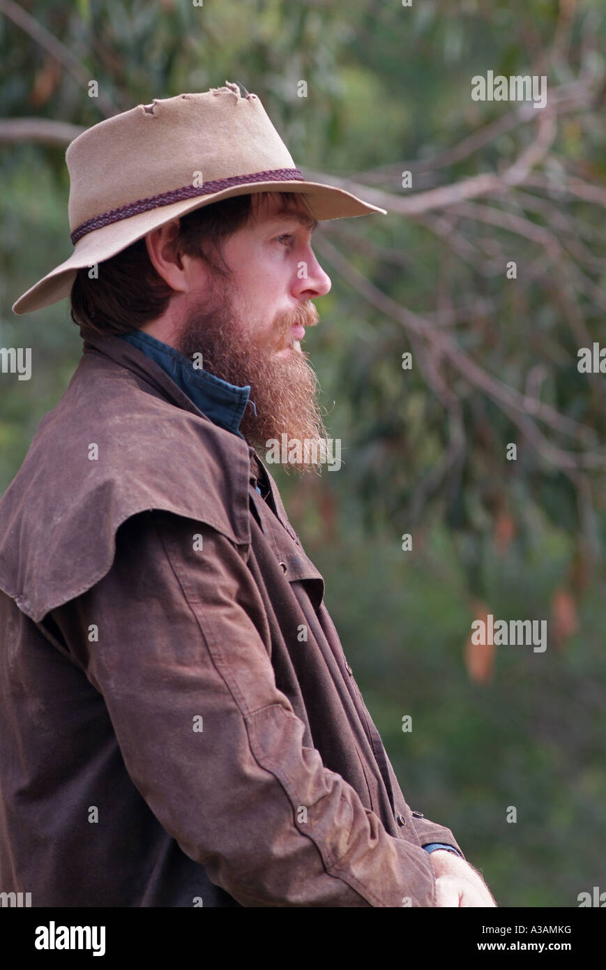 Australian cattleman mountains farmer with Akubra hat and Driza Bone coat  Stock Photo - Alamy