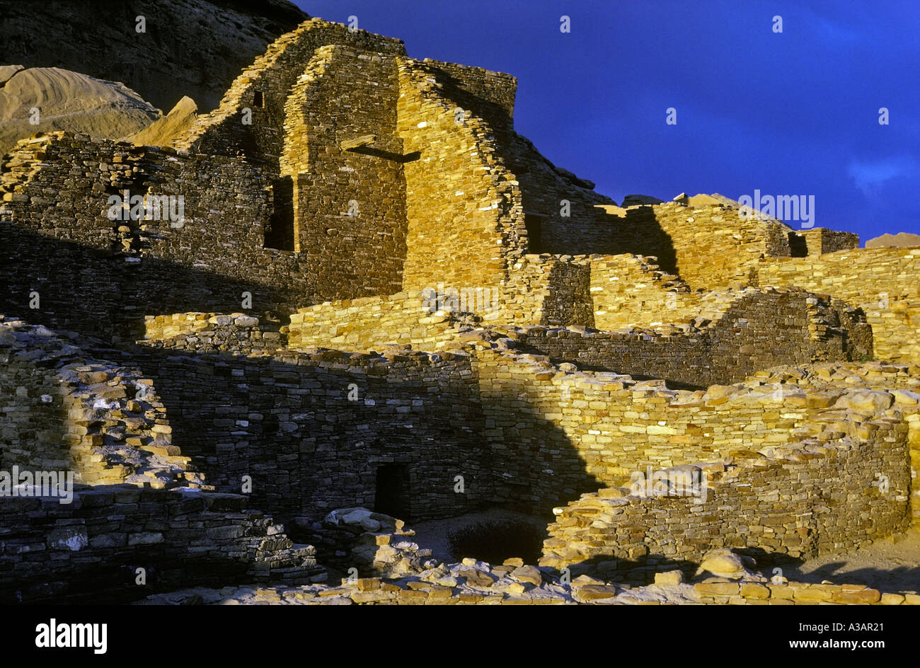 Pueblo Bonito Anasazi Indian Ruins Chaco Canyon National Historical ...
