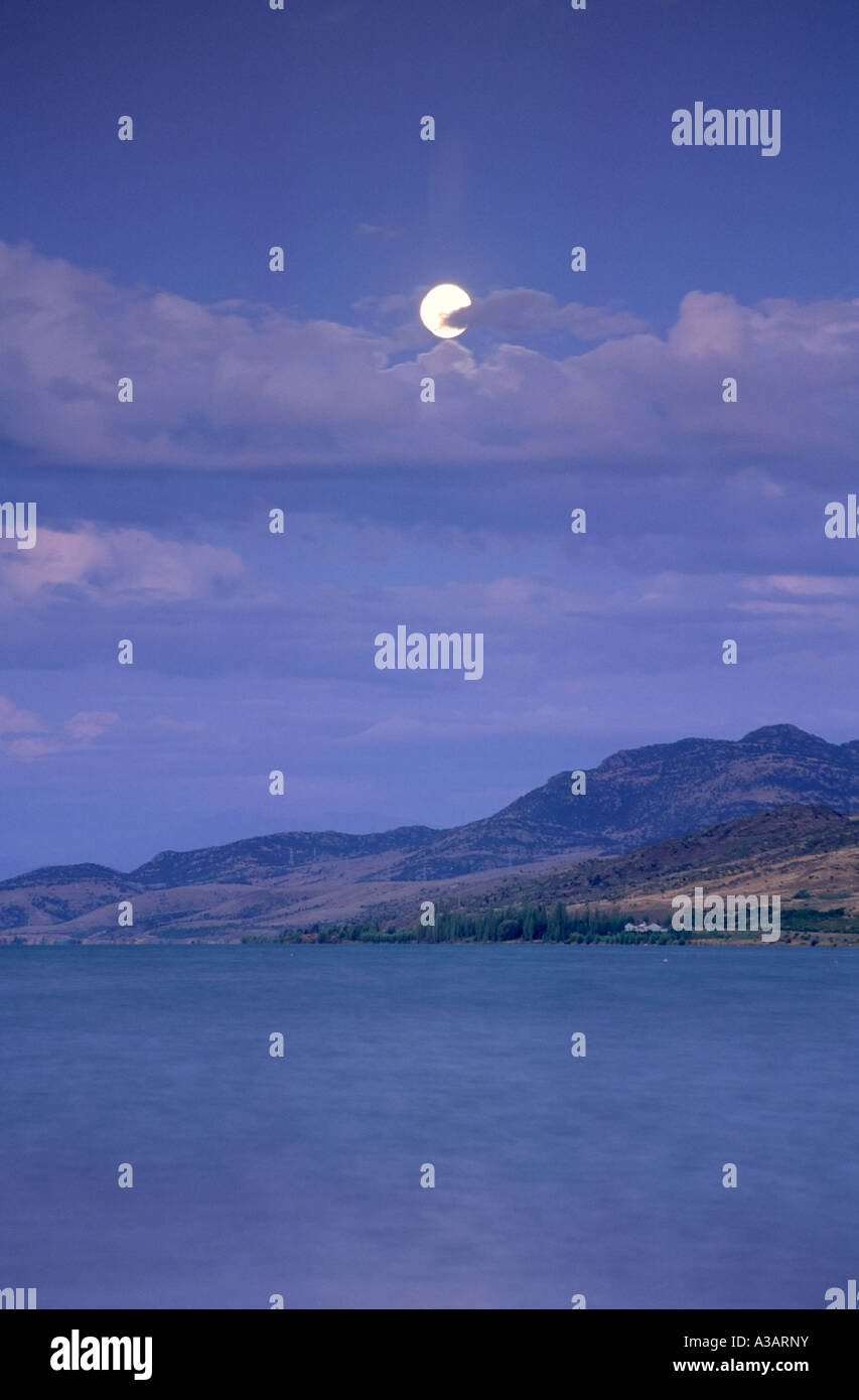 Lake Dunstan near Cromwell Otago South Island New Zealand Stock Photo