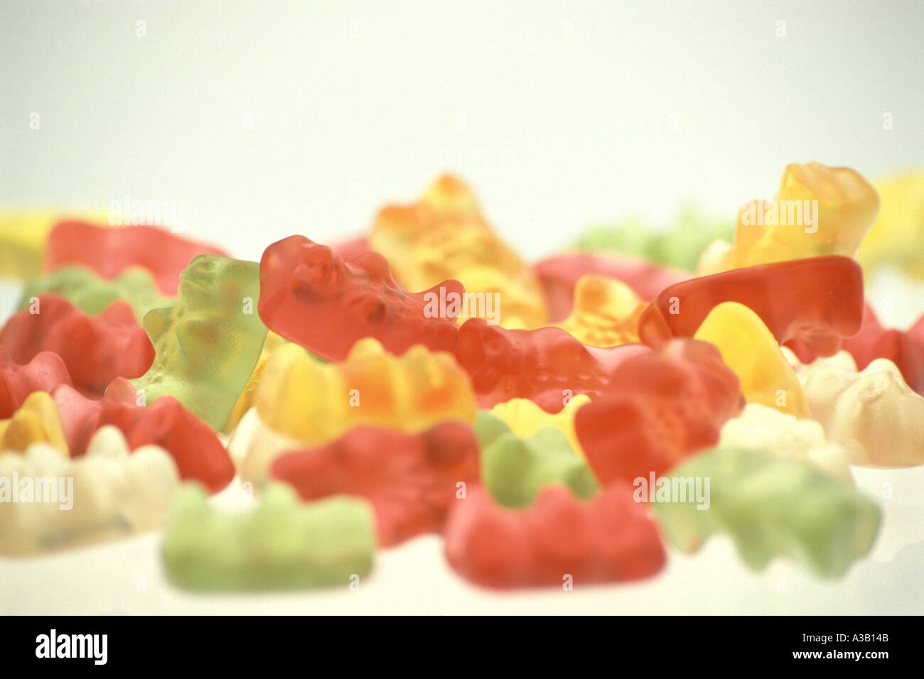 Kids eating jelly beans hi-res stock photography and images - Alamy