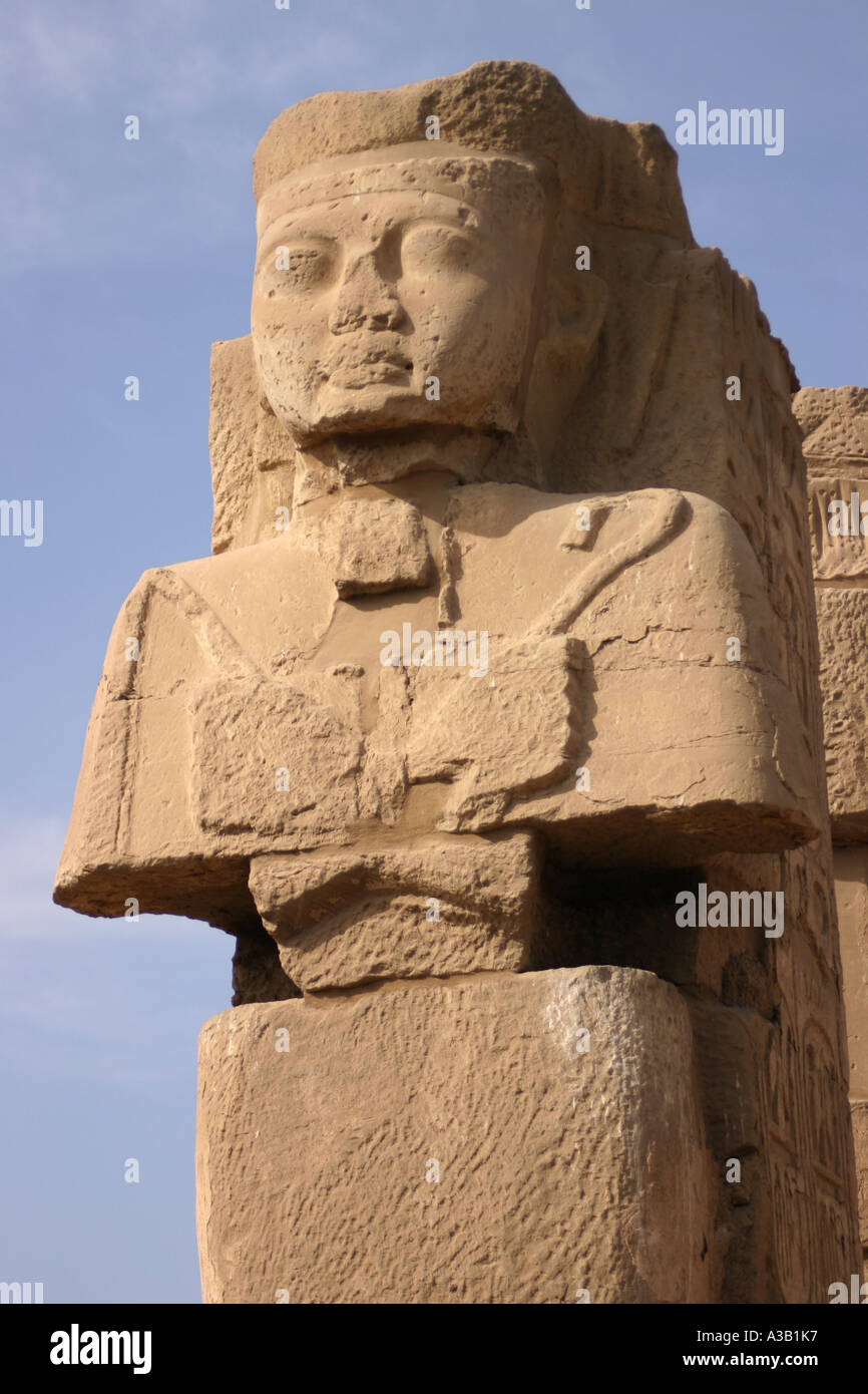 Statue of pharaoh, Temple of Amun, Karnak, Luxor, Egypt Stock Photo - Alamy