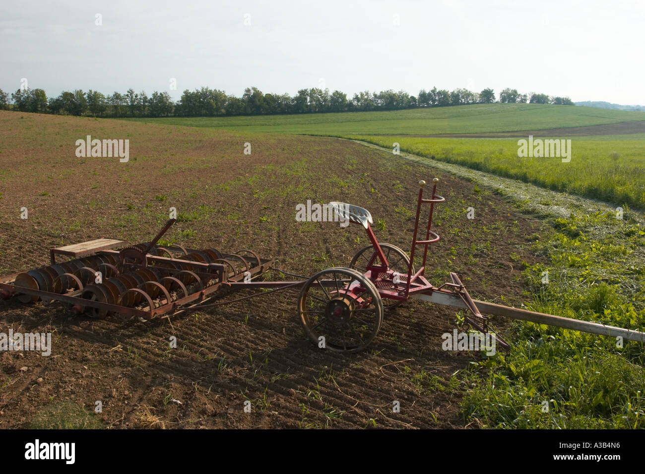 Horse drawn harrow hires stock photography and images Alamy