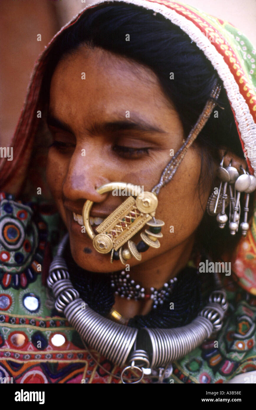 Kutch woman hi-res stock photography and images - Page 4 - Alamy