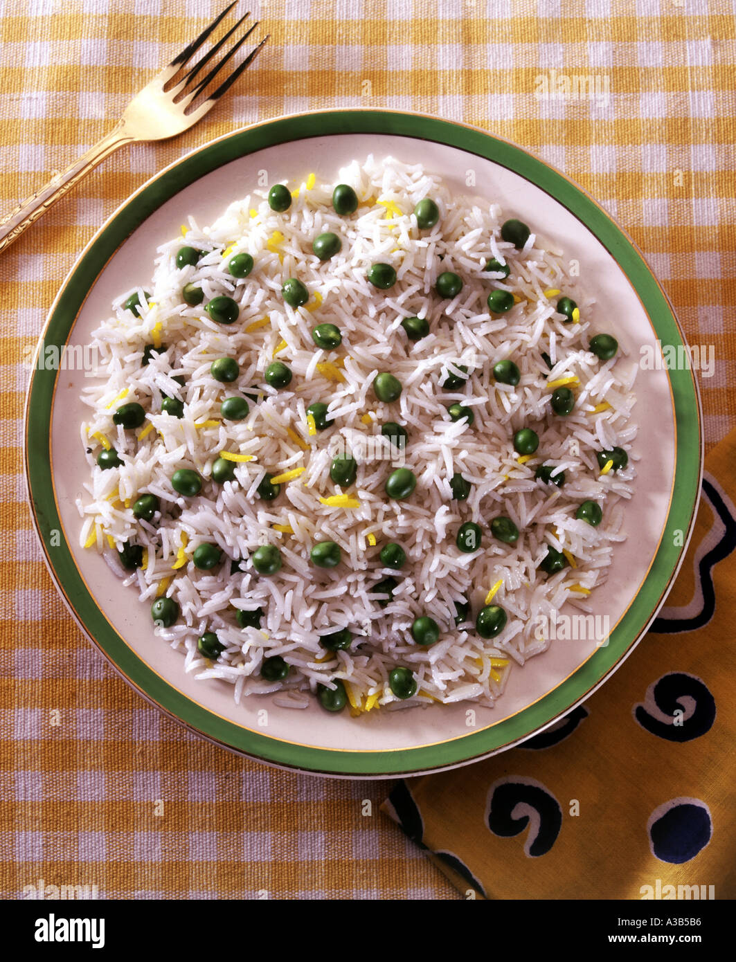 Indian family meals hi-res stock photography and images - Alamy