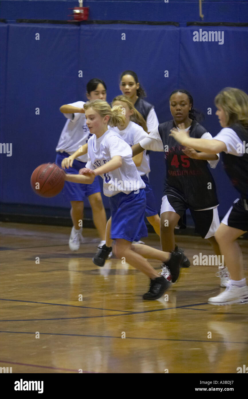 A girls youth basketball game Stock Photo: 6132966 - Alamy
