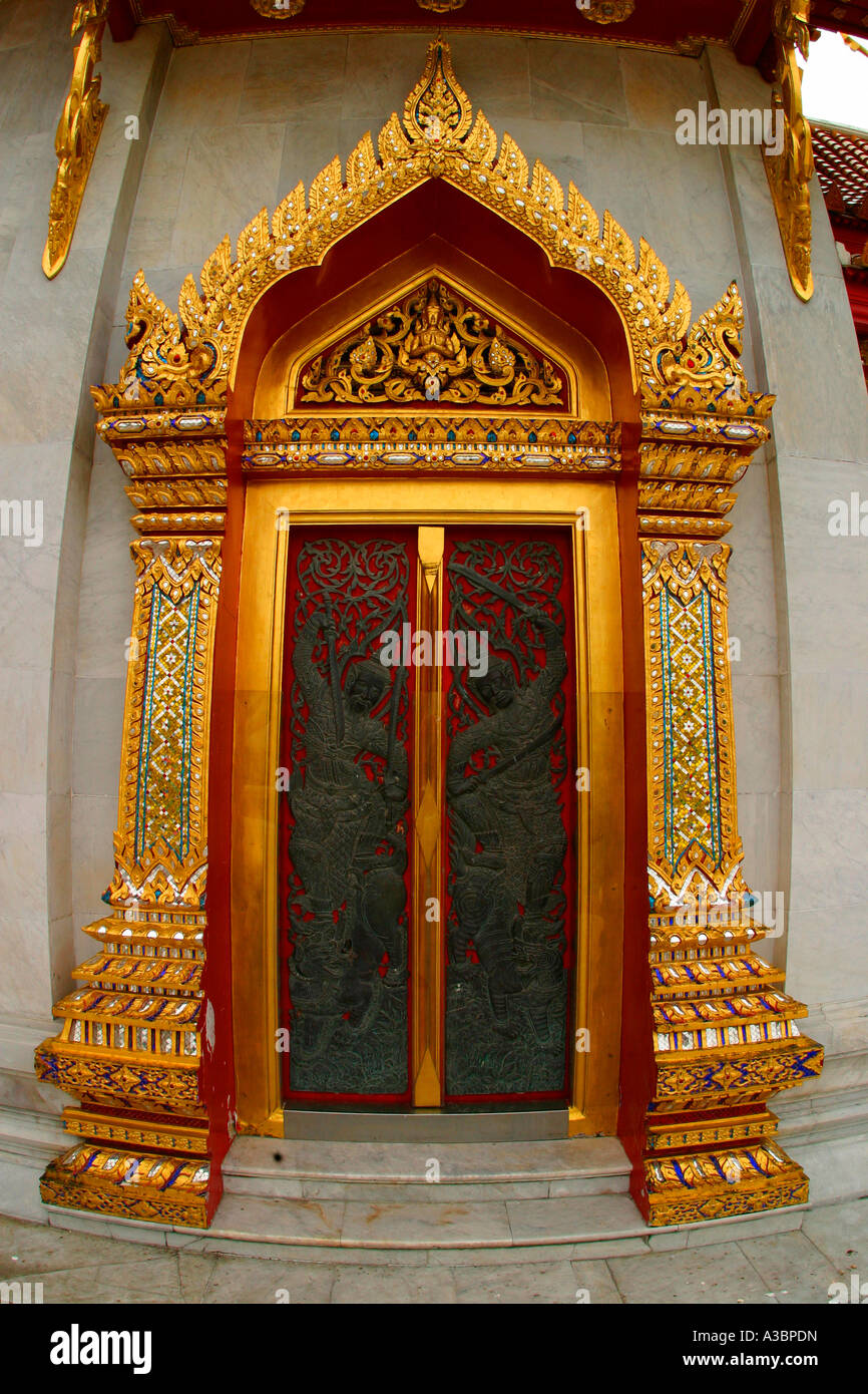 Buddhist temple in Bangkok Thailand Stock Photo - Alamy