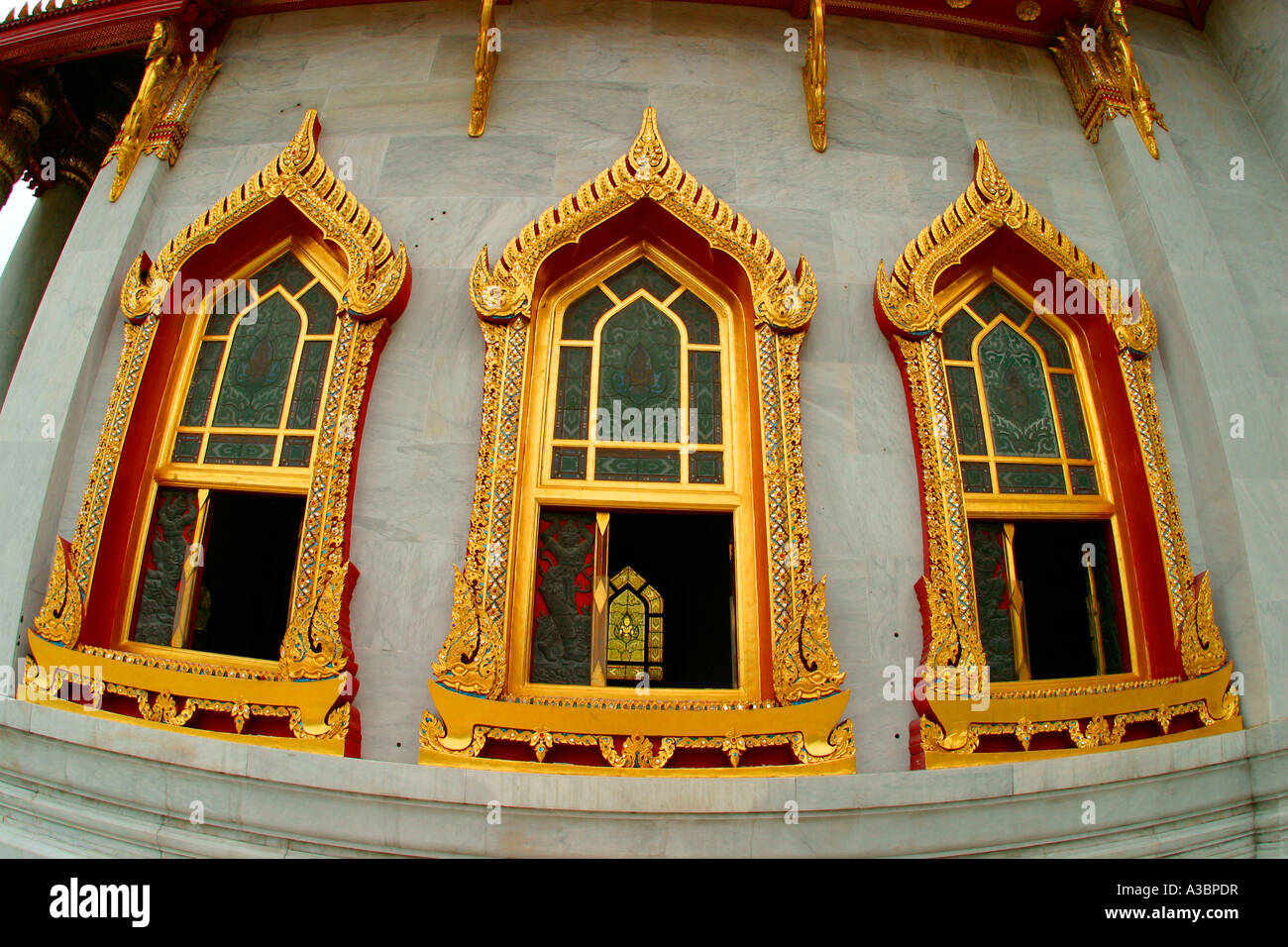 Buddhist temple in Bangkok Thailand Stock Photo - Alamy
