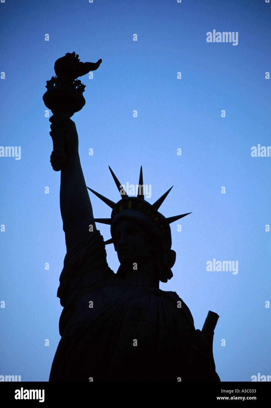 New York City Silhouette of Statue of Liberty Stock Photo - Alamy
