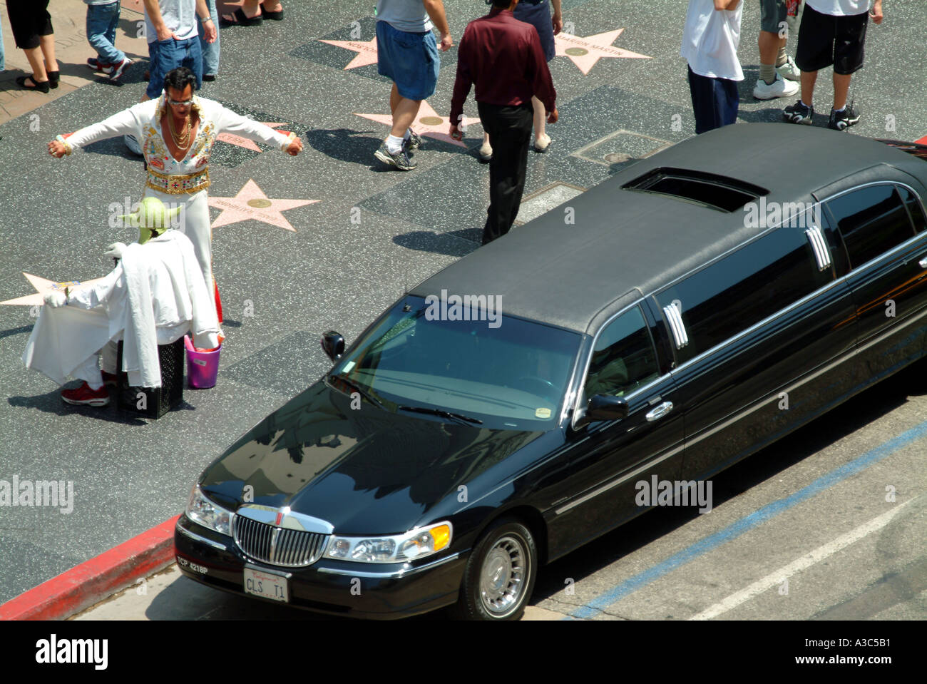 Hollywood limo hires stock photography and images Alamy