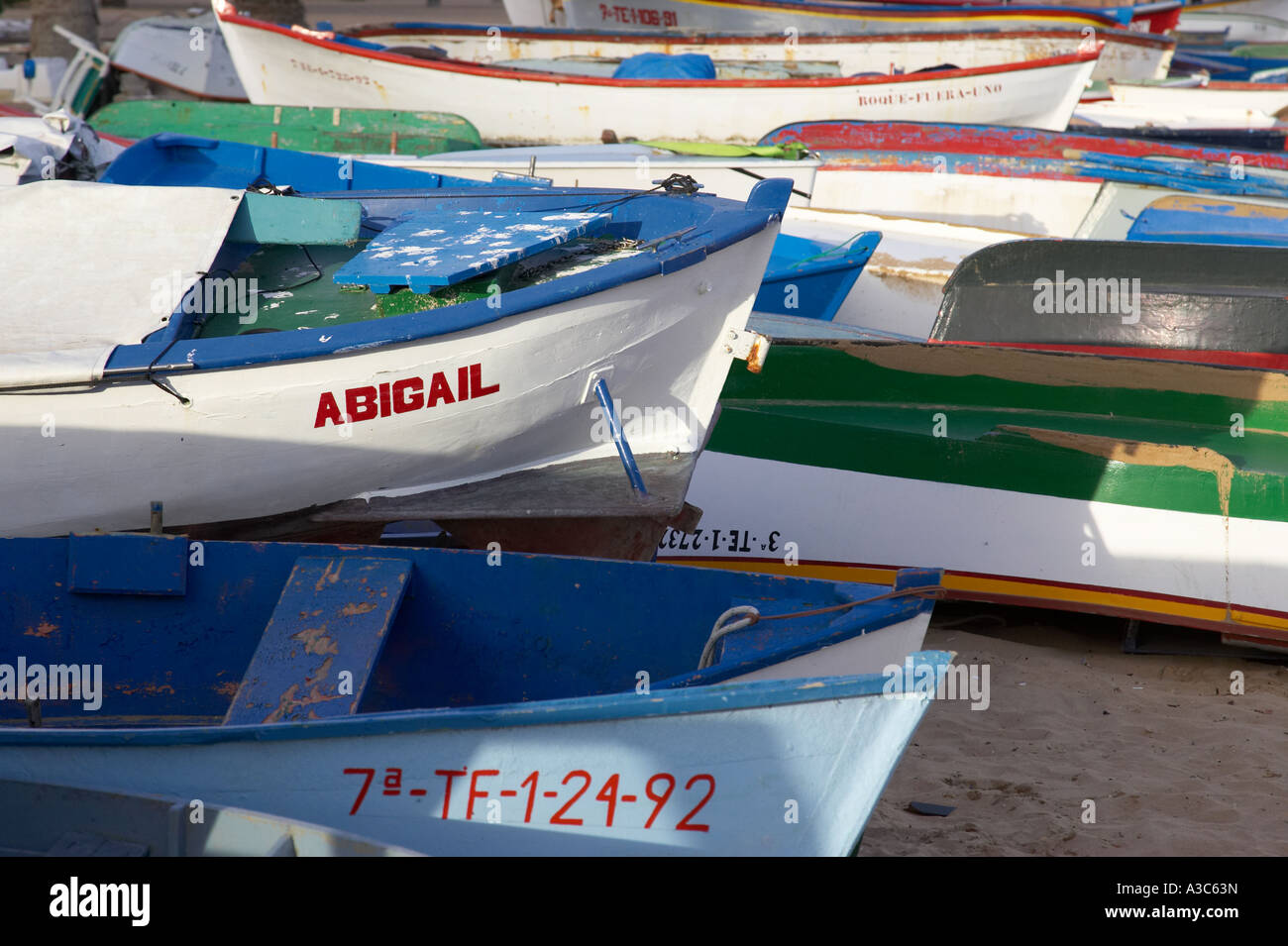 Fishing boats on the beach hi-res stock photography and images - Alamy