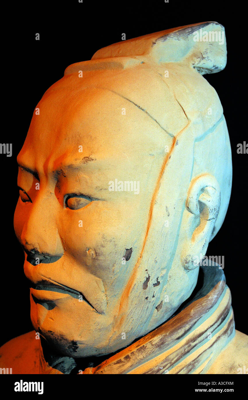 Statue of emperor qin shihuangdi hires stock photography and images Alamy