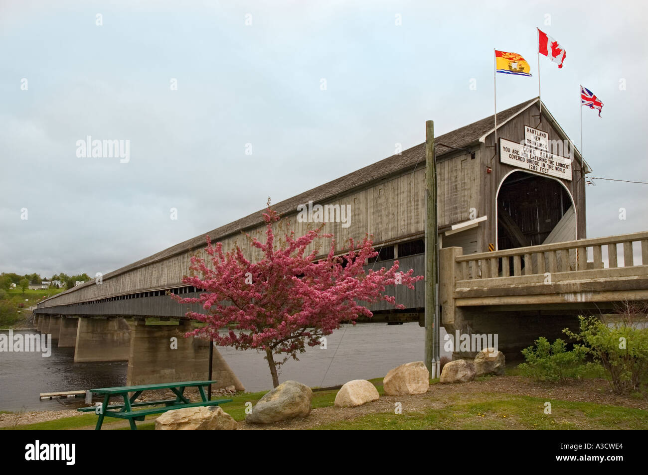 Canada New Brunswick Hartland longest covered bridge in the world 1282