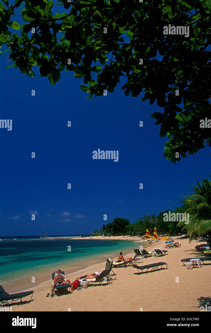 tourists, vacation, holiday, beach, Half Moon Beach, Half Moon Golf