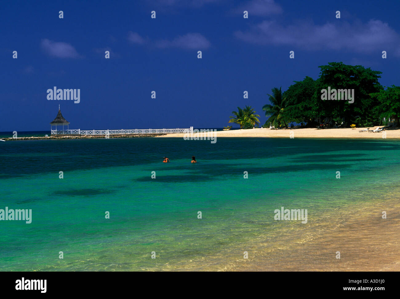 tourists, vacation, holiday, beach, Half Moon Beach, Half Moon Golf