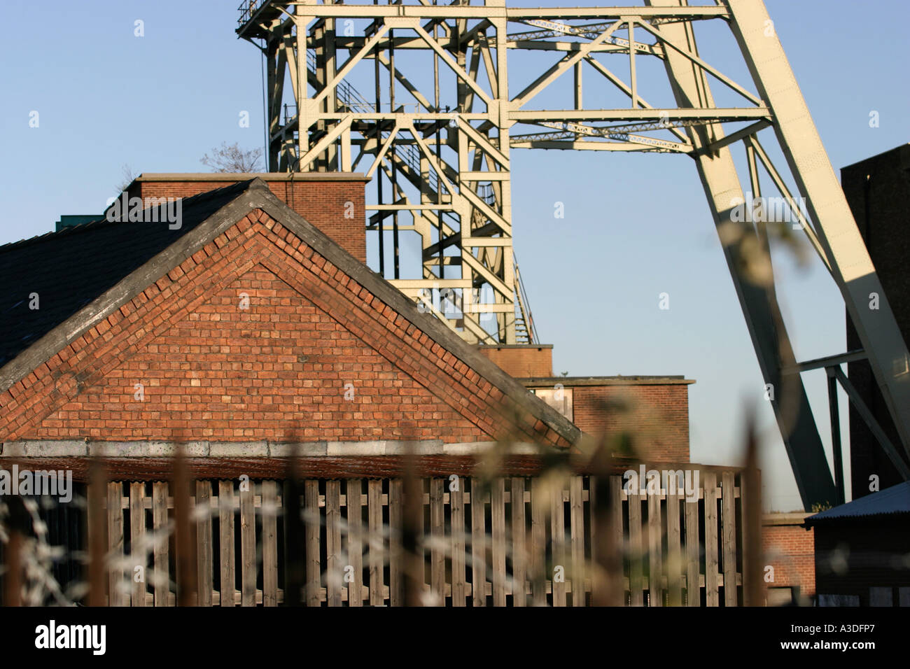 The pithead Clipstone Colliery Clipstone nr Mansfield Nottinghamshire Dug in 1922 deepened to 920 M in the 1950 s Stock Photo