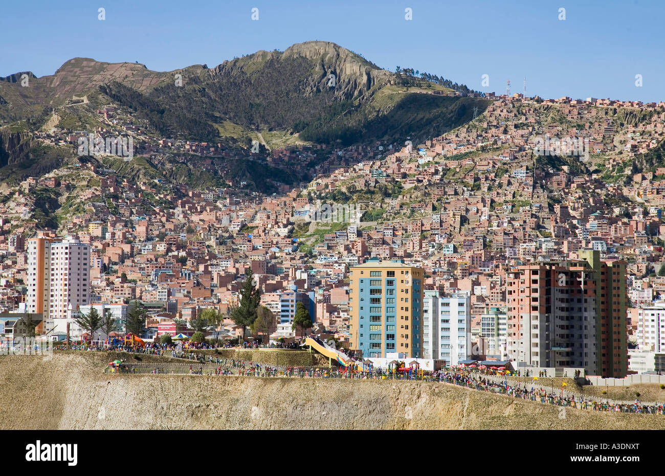 La paz skyscrapers hi-res stock photography and images - Alamy