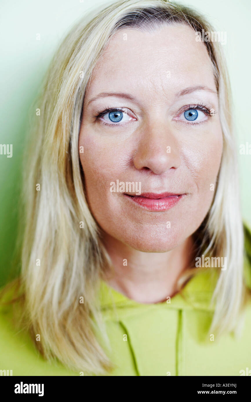 Only mature females hi-res stock photography and images - Alamy