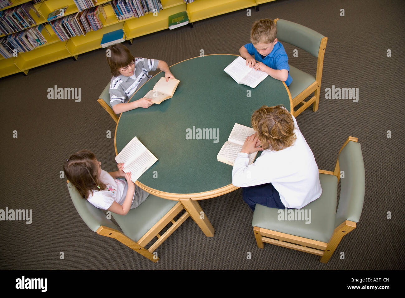 reading table for child