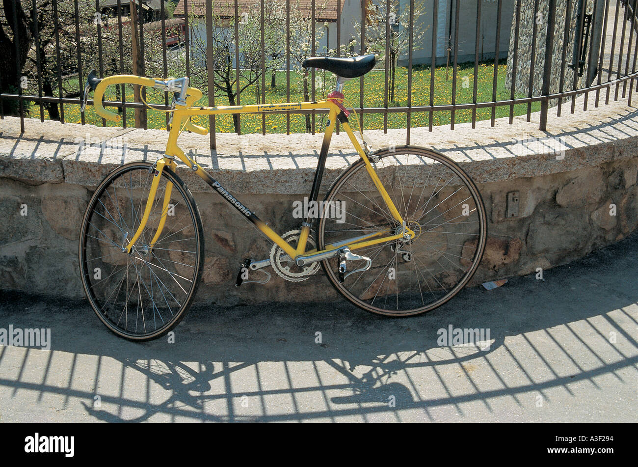 bike stand so you can pedal