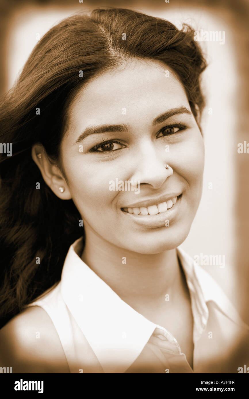 Portrait of a woman sepia toned hi-res stock photography and images - Alamy