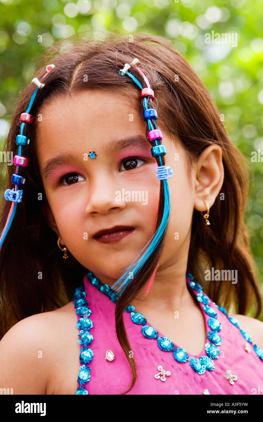 Up close make up hi-res stock photography and images - Alamy