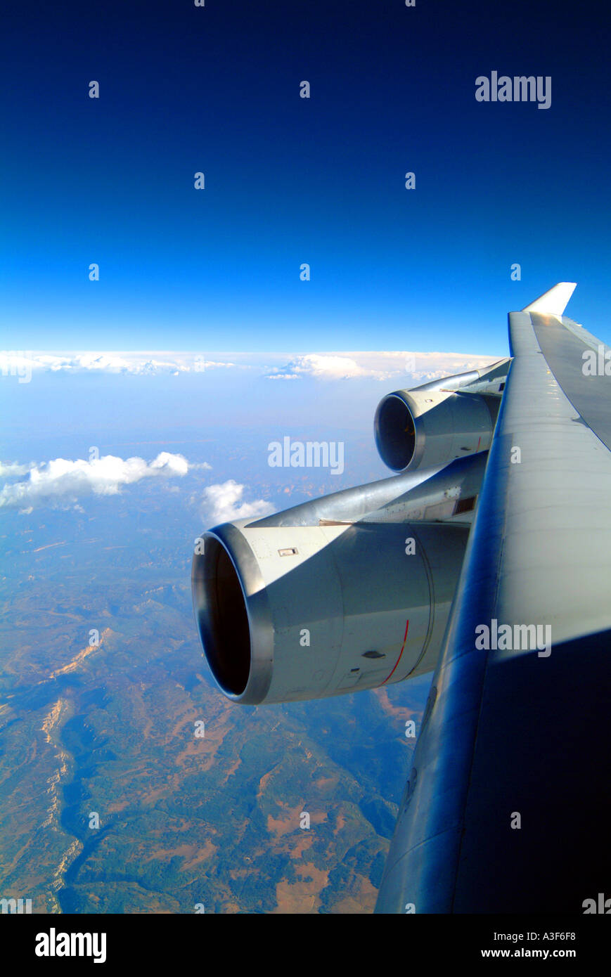 Twin engines turbines hi-res stock photography and images - Alamy