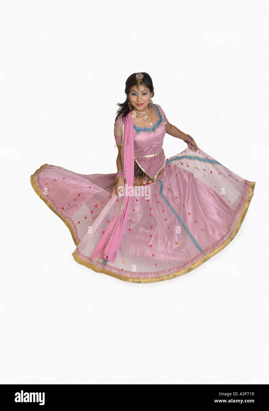 Portrait of a young woman posing in traditional Indian clothing Stock ...