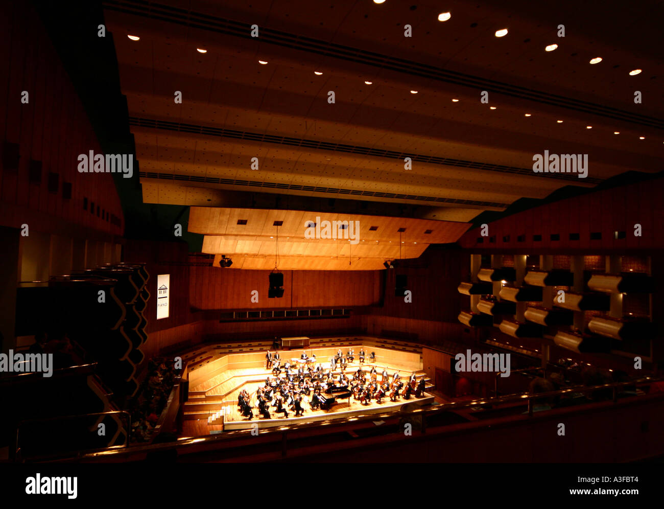 2005 International Piano Competition Final in Royal Festival Hall London Stock Photo