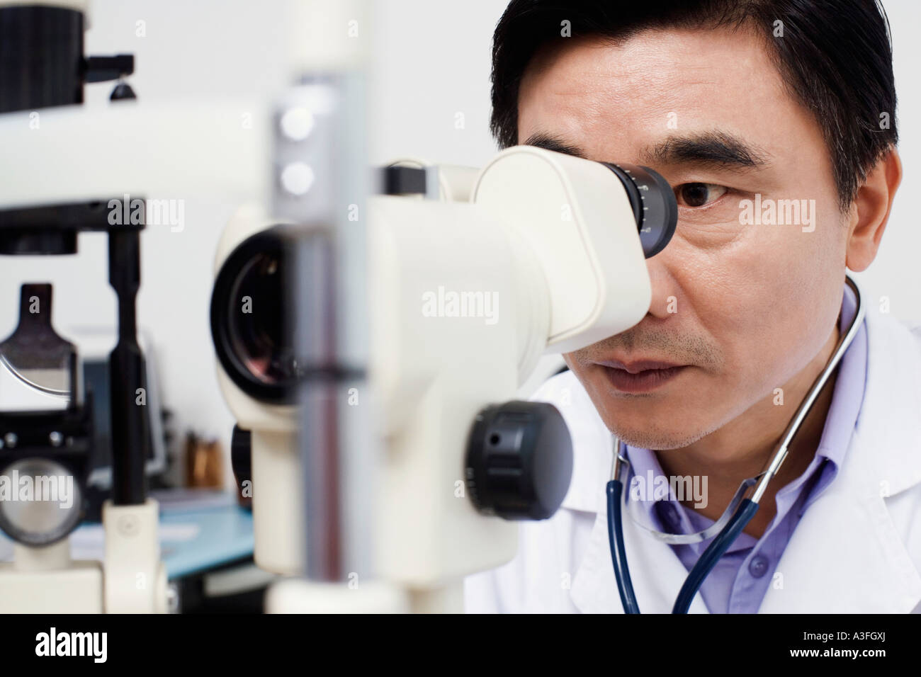 Ophthalmoscope image hires stock photography and images Alamy