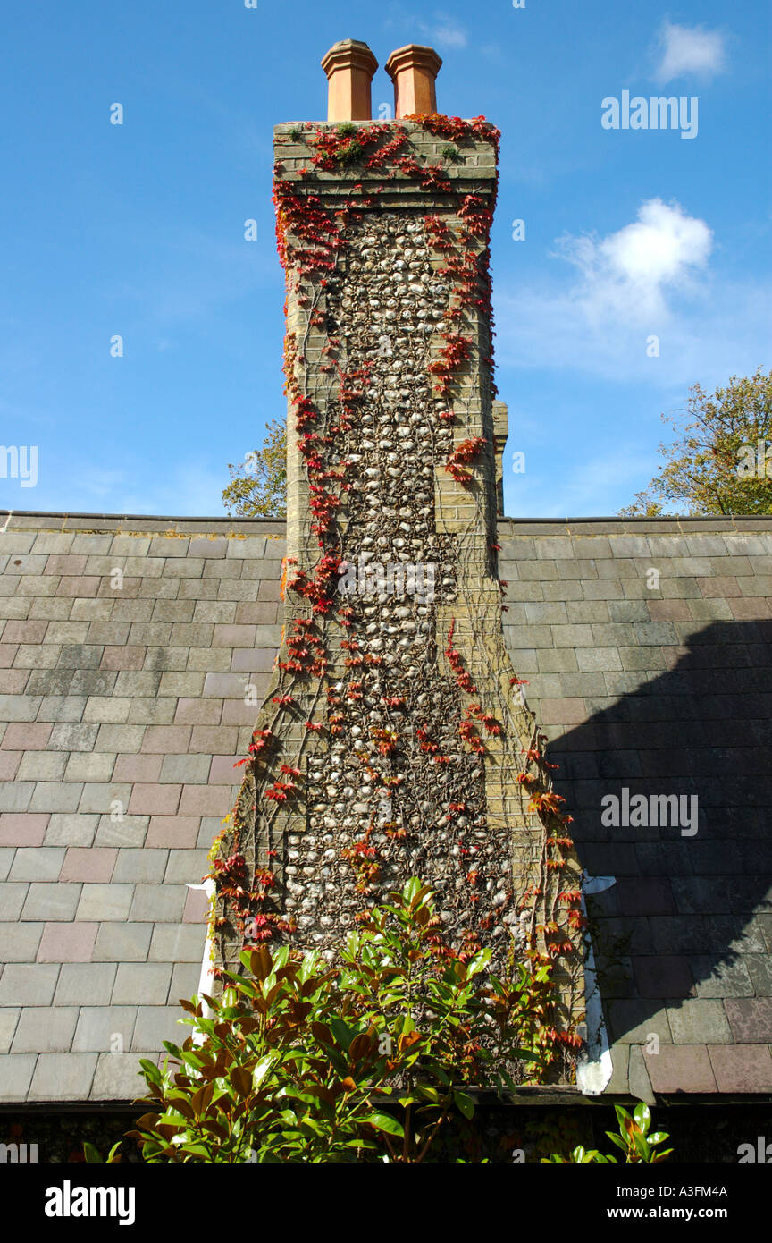 Flint chimney stack with gallets and stone quoins victorian fareham hampshire uk Stock Photo