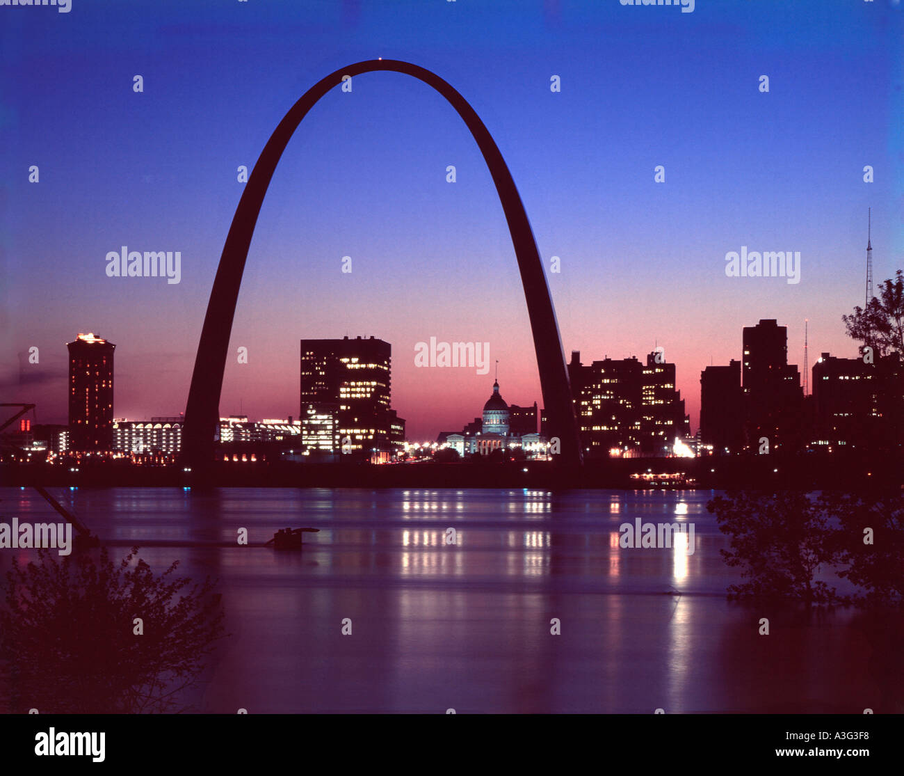 Gateway Arch and the skyline of St Louis in Missouri seen from the ...