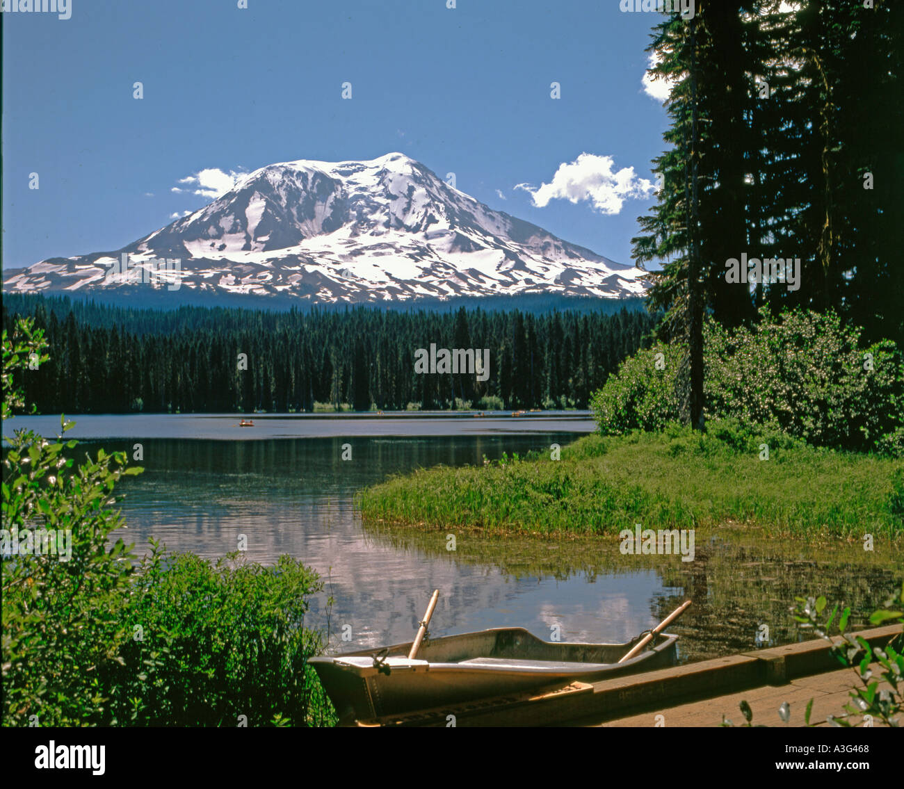 Takhlakh lake hi-res stock photography and images - Alamy