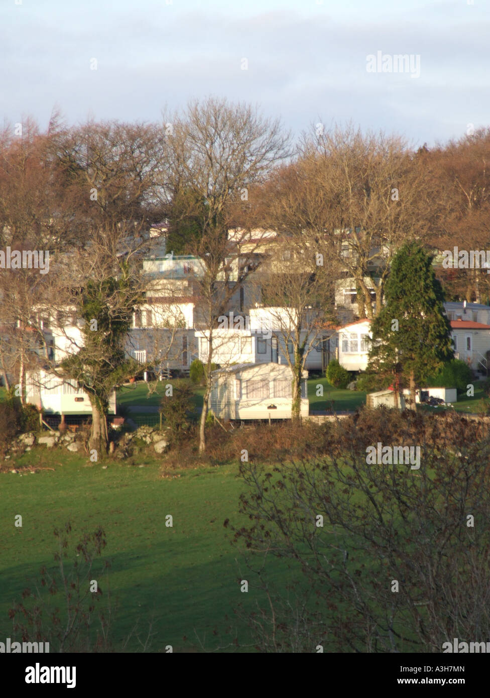 busy caravan park near caernarfon, north wales Stock Photo Alamy