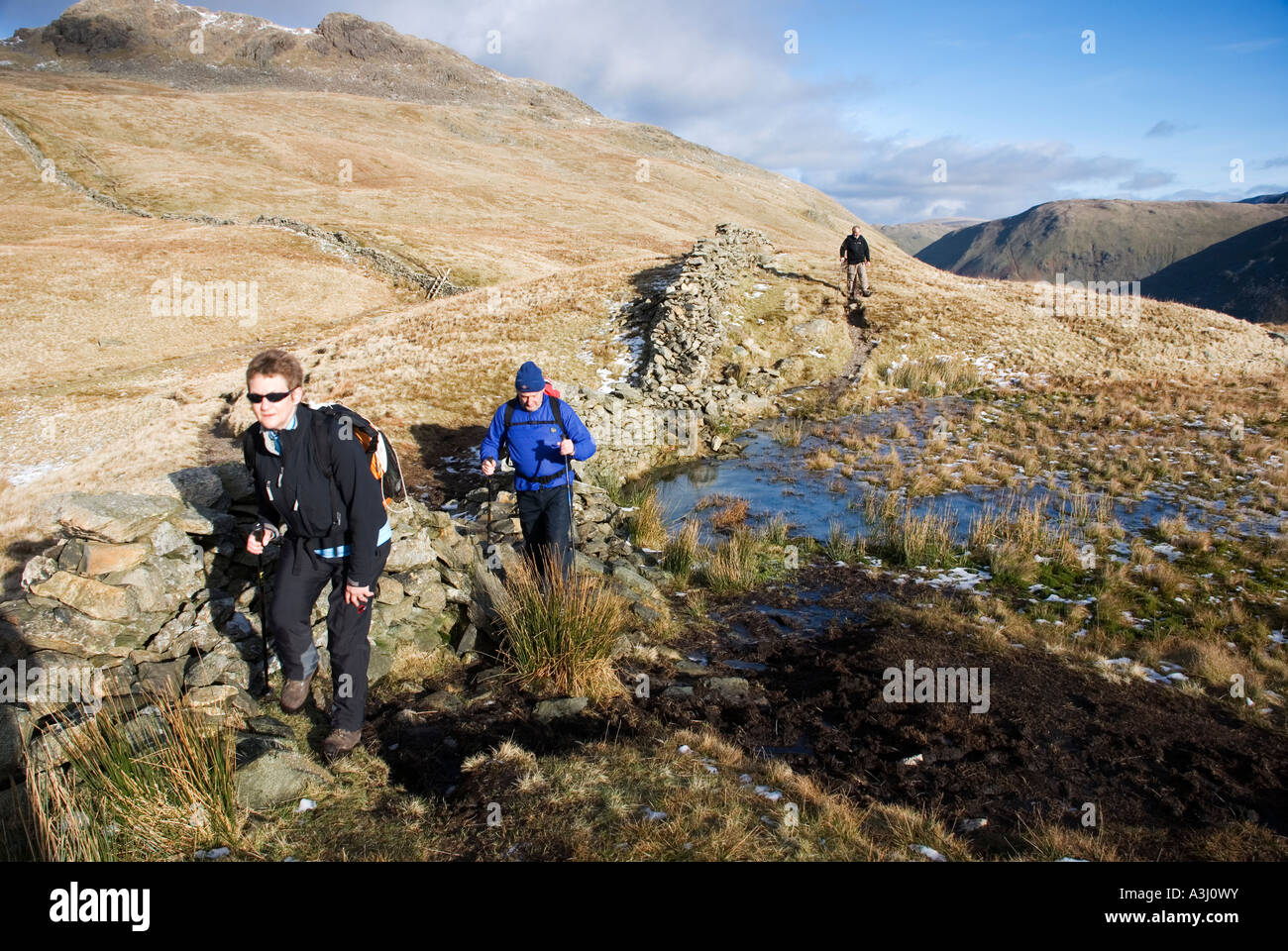Red screes hi-res stock photography and images - Alamy