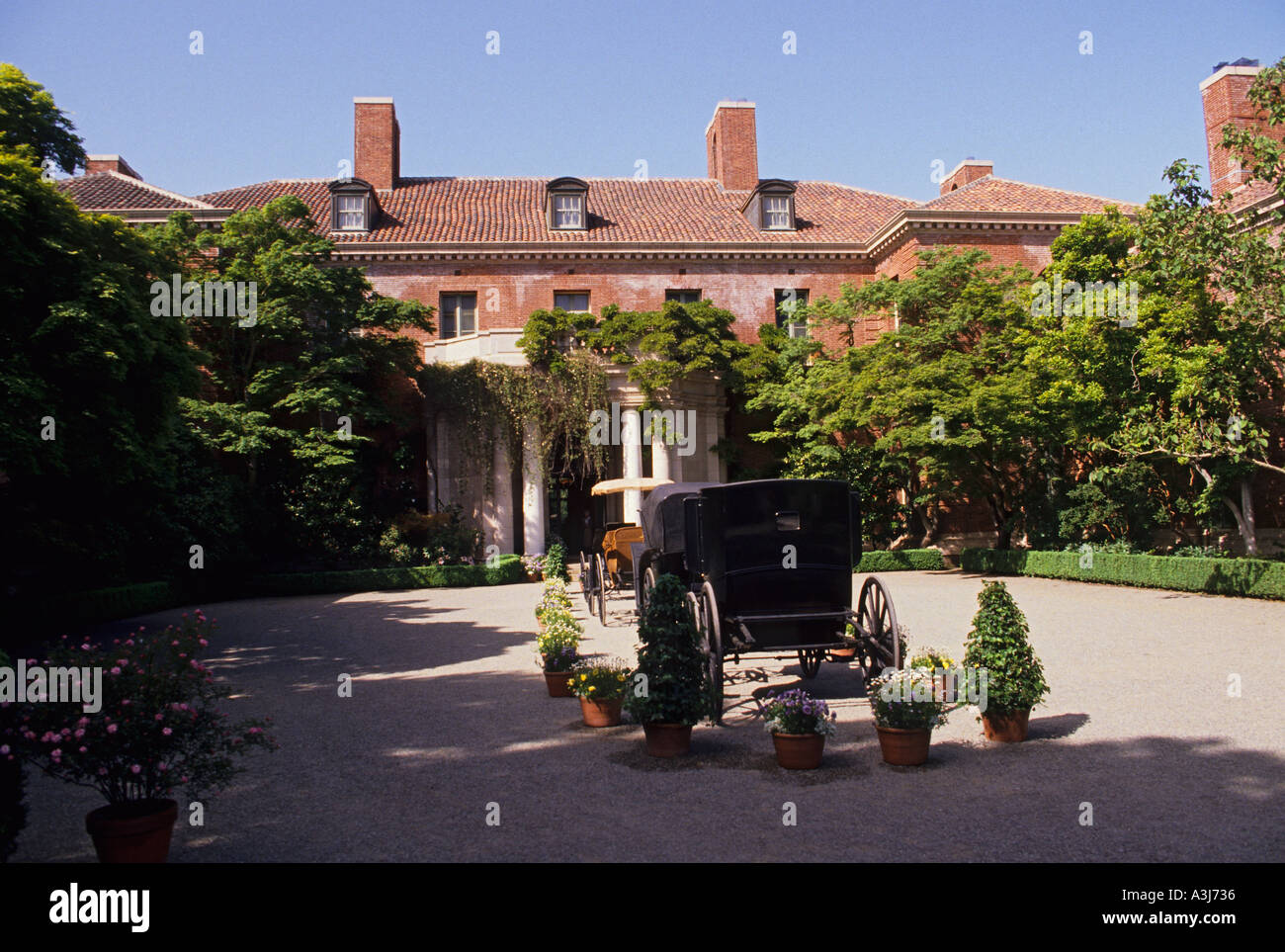 California Woodside Filoli Center historic house antique carriage Stock Photo Alamy