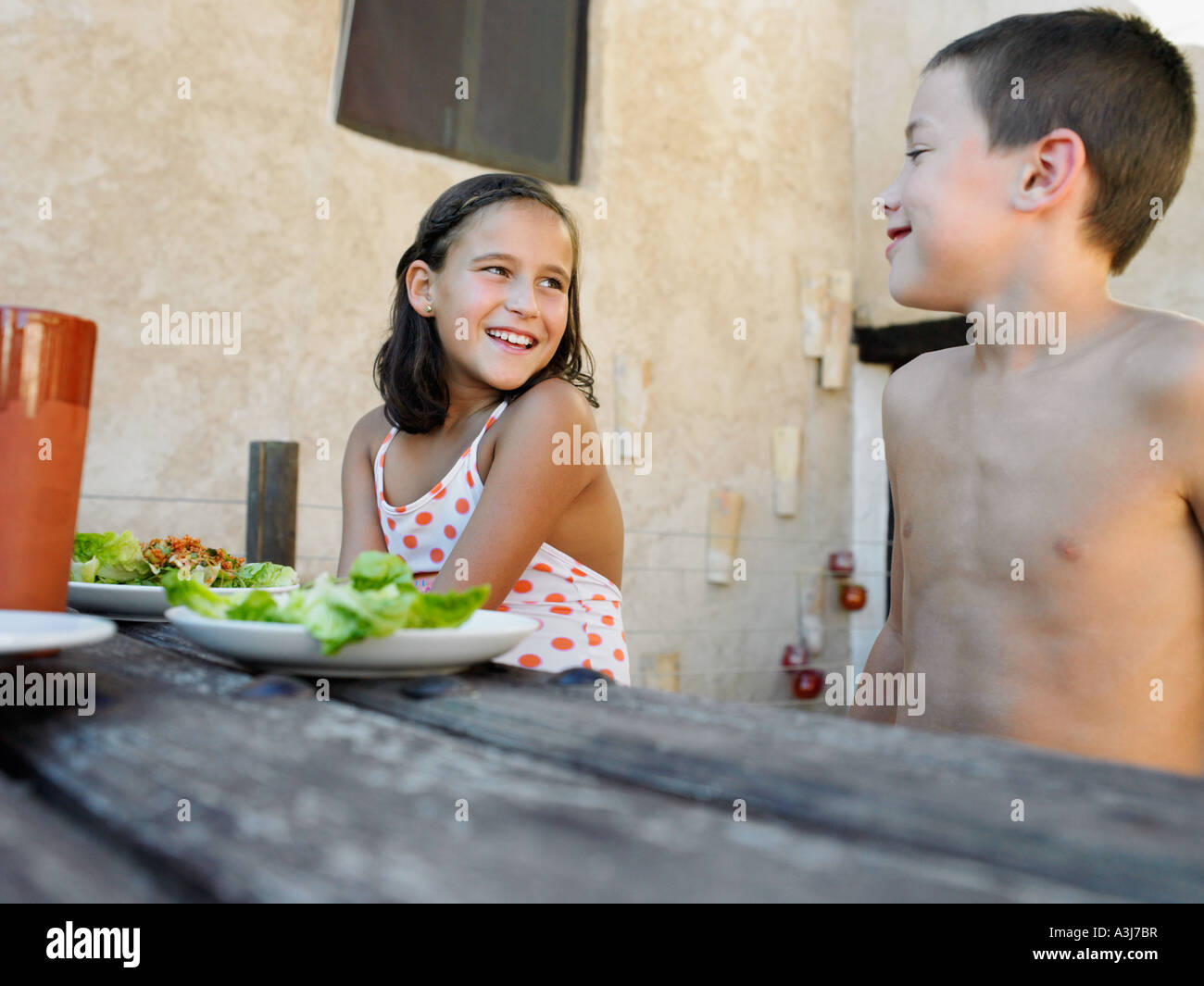 Children picnic boy girl hi-res stock photography and images - Alamy