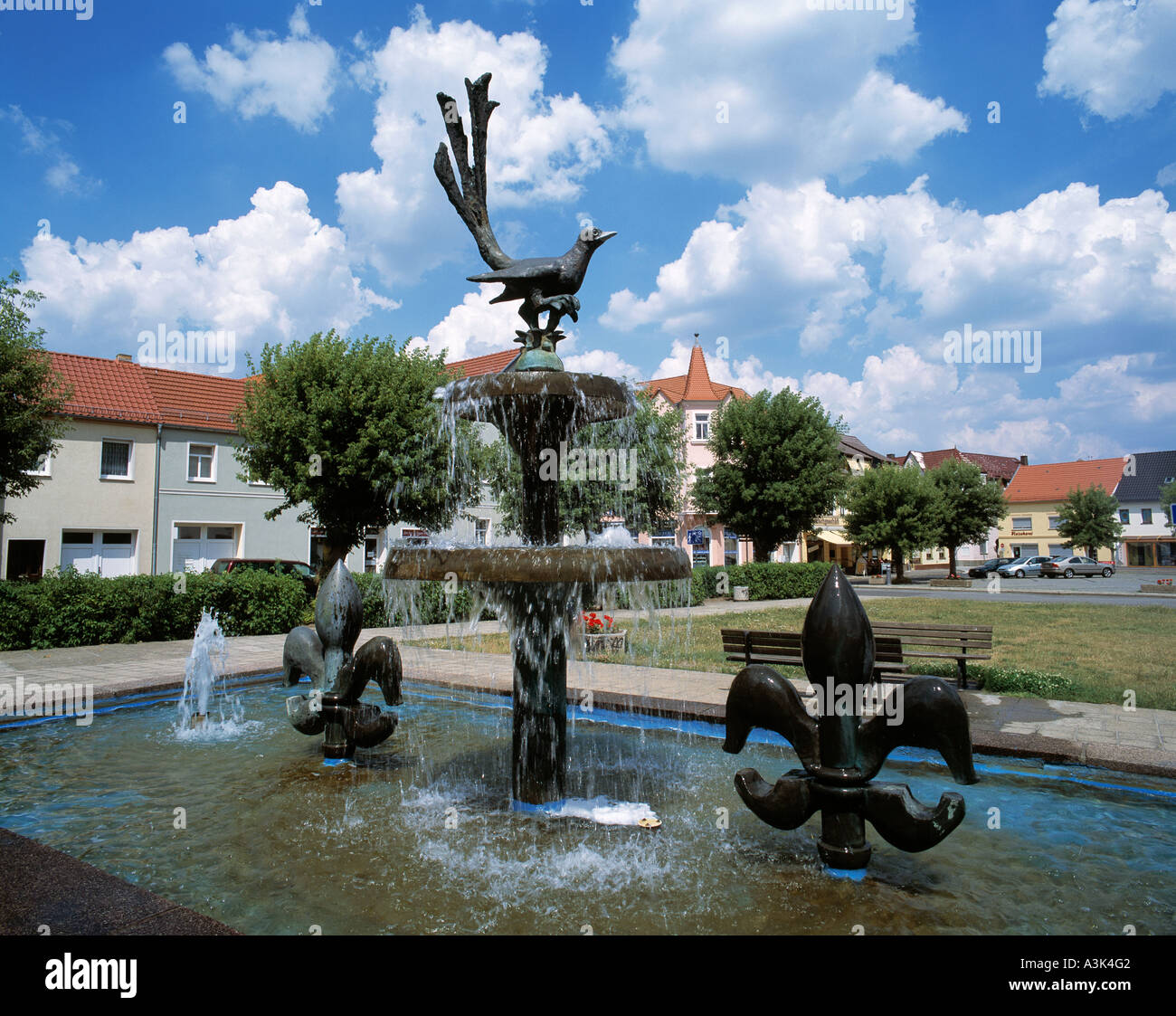 Marktplatz und Elsterspringbrunnen in Elsterwerda, Niederlausitz