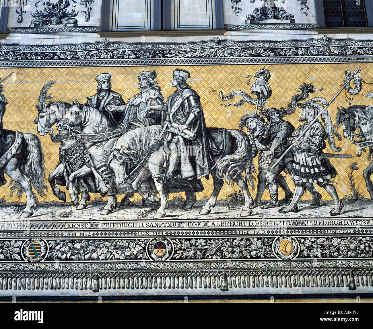 Ausschnitt aus dem Fuerstenzug am Langen Gang in Dresden Stock Photo