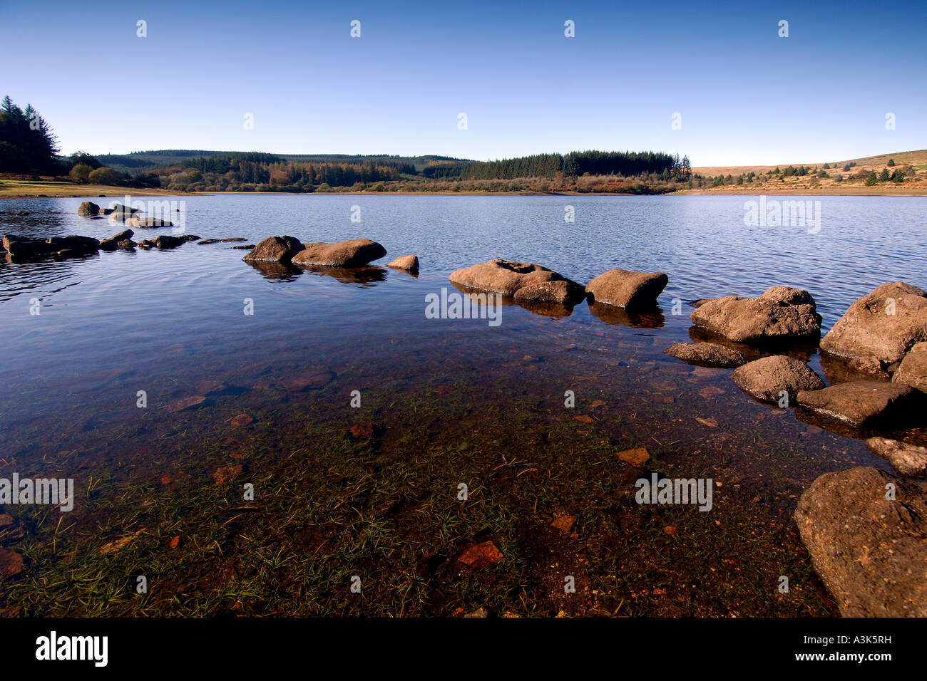 afternoon-sunshine-on-fernworthy-reservoir-in-dartmoor-national-park